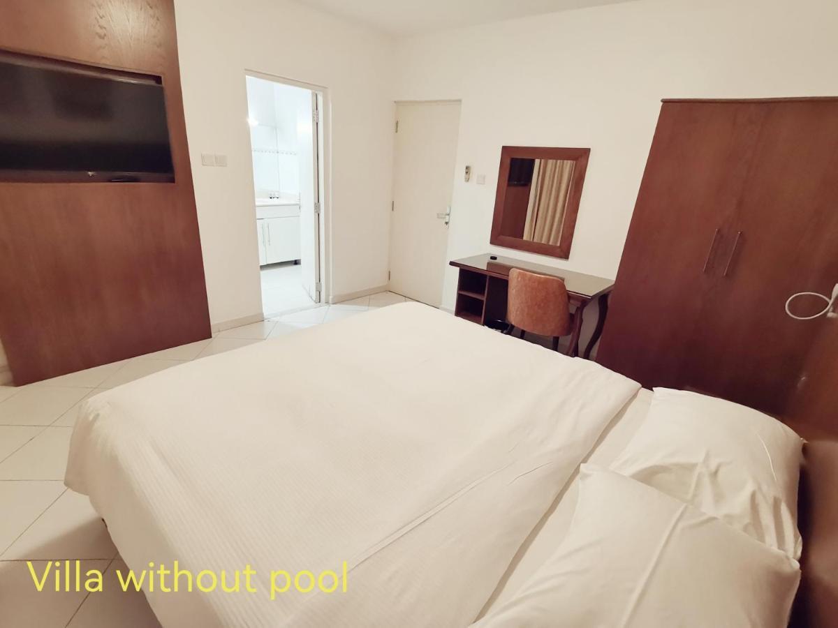 J5 Four Bedroom Villa Holiday Home In Al Wasl For Families Only Dubai Exterior foto