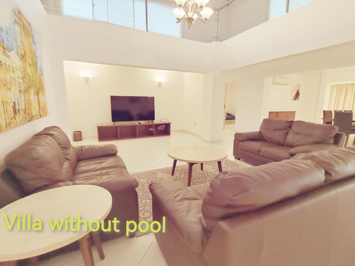 J5 Four Bedroom Villa Holiday Home In Al Wasl For Families Only Dubai Exterior foto