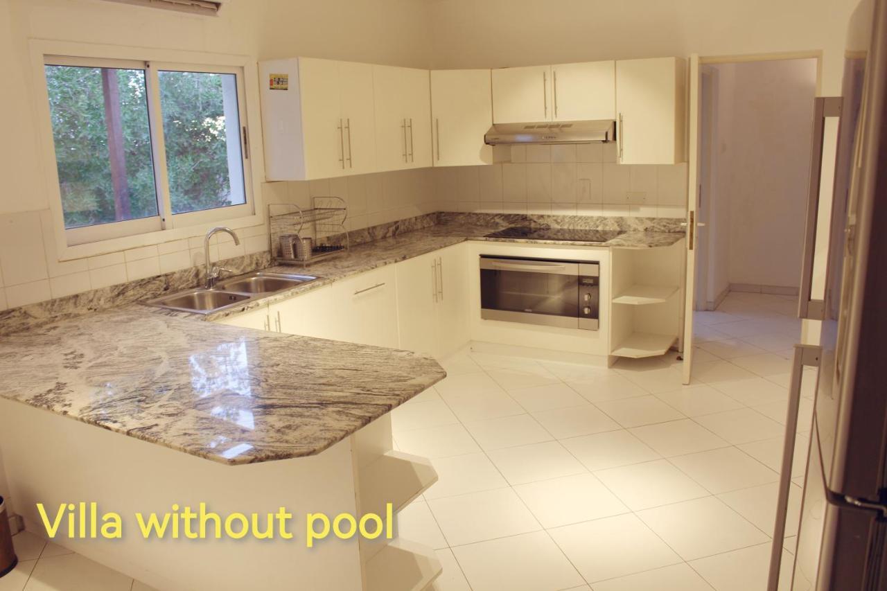 J5 Four Bedroom Villa Holiday Home In Al Wasl For Families Only Dubai Exterior foto